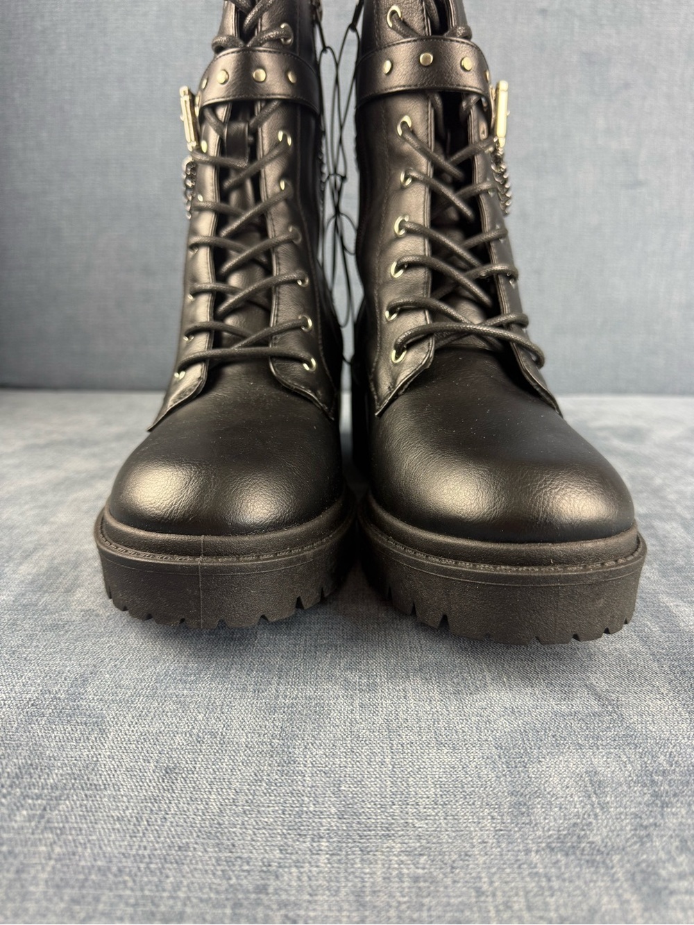 POP Women’s Black Faux Leather Lace Up Ankle Boots SZ 10 New Heeled Chunky Chain - Picture 3 of 8